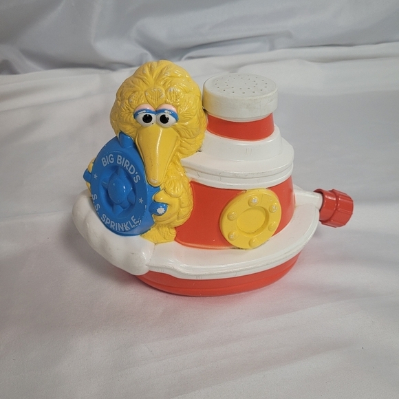 Vintage 80's Hasbro Big Bird S.S. Sprinkle Child's Water Sprinkler Muppets - Picture 2 of 10